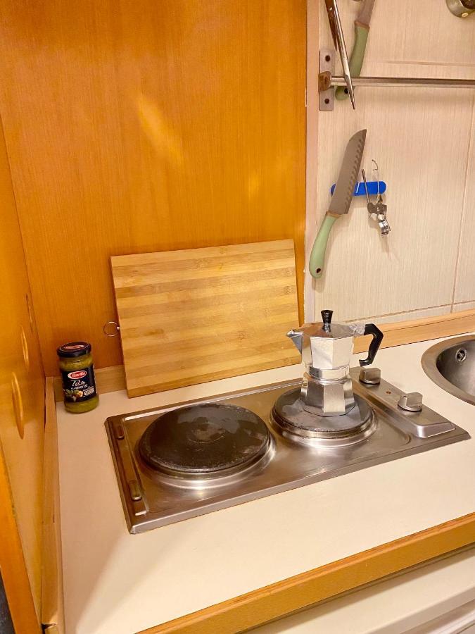 Boat Apartment نابولي المظهر الخارجي الصورة